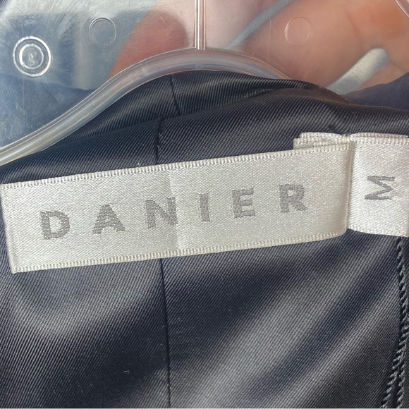 Brand New Danier Black Leather Vest - Picture 8 of 12